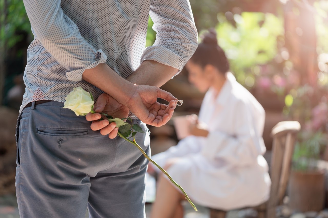 4 Engagement Rings That Prove There Is Beauty In Simplicity