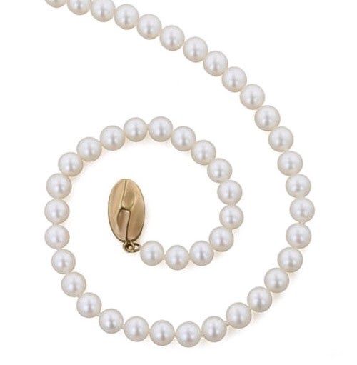 Luminous White Pearls Necklace