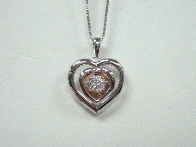 Kay jewelers floating diamond deals heart necklace